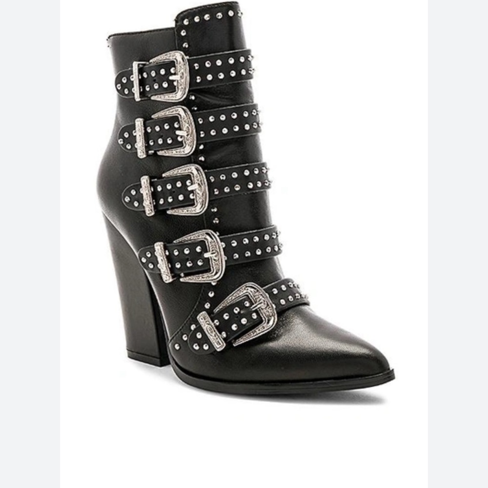 Brand new Steve Madden Comet Boot